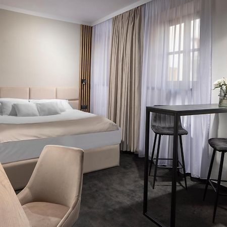 Hotel Savorsky Jihlava Kültér fotó