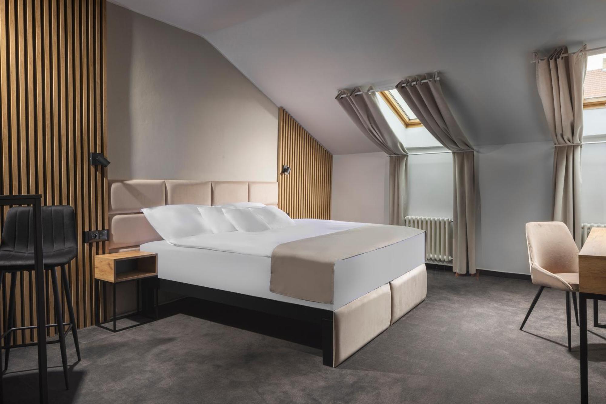 Hotel Savorsky Jihlava Kültér fotó